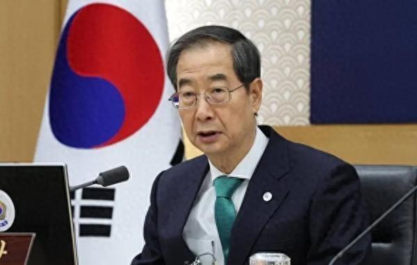 李在明90度鞠躬,韩国政界对两大财阀的感恩之举 李在明90度鞠躬,韩国政界对两大财阀的感恩之举